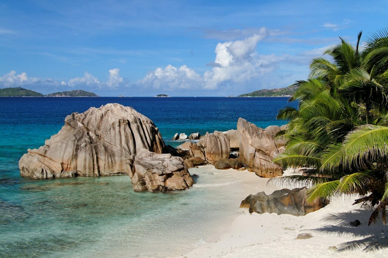Read more about the article Combien d’heures de vol pour les Seychelles ?