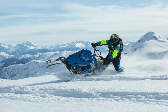 pratiquer la Motoneige à La Plagne dans les Alpes françaises