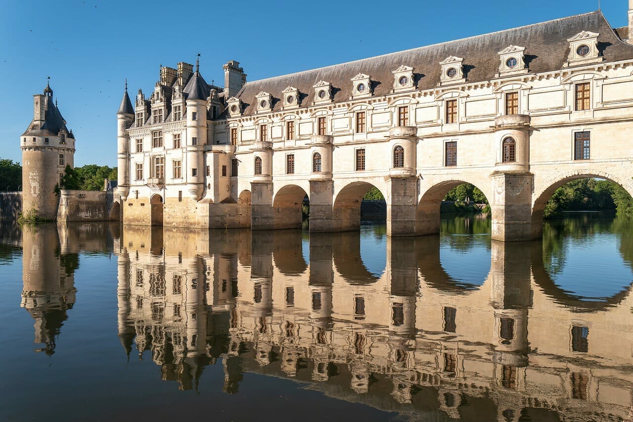 You are currently viewing Les châteaux de la Loire parfaits pour vos vacances en croisière fluviale