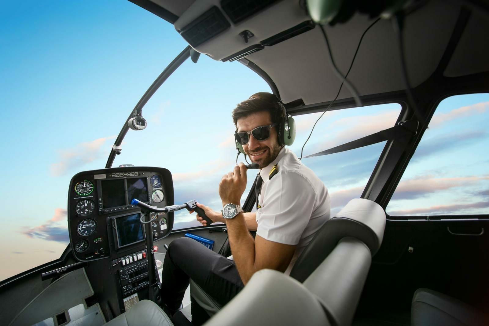 Lire la suite à propos de l’article Les meilleurs endroits pour faire un vol en hélicoptère en Bretagne