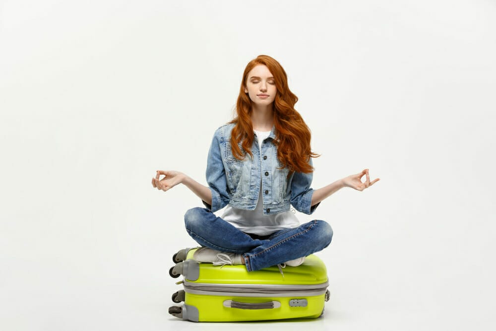pratiquer le yoga en voyage pour soulager le stress et se détendre