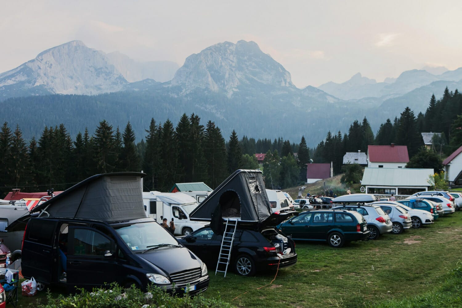 Lire la suite à propos de l’article Les avantages d’une tente de toit : votre compagnon idéal pour le camping