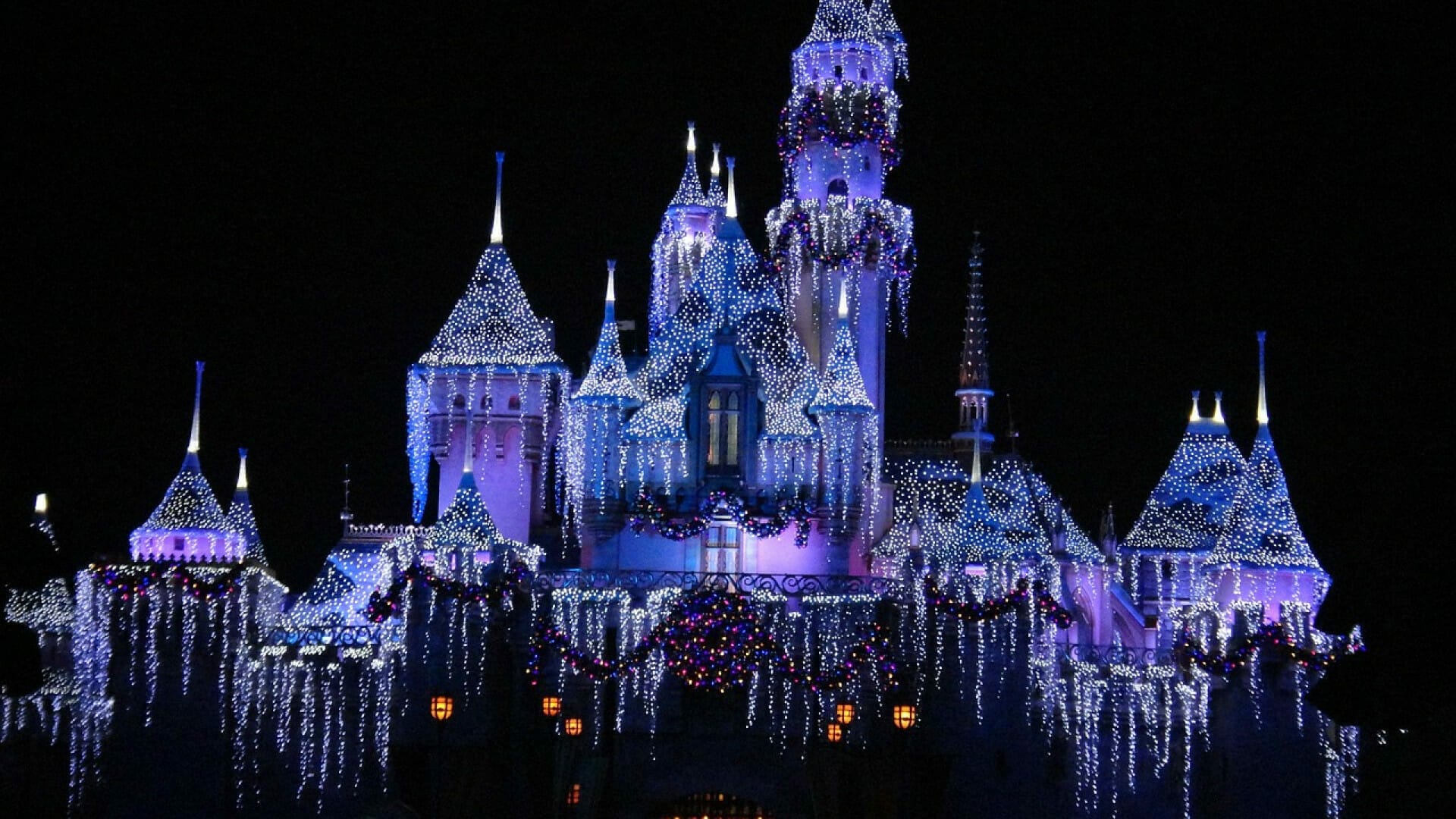 You are currently viewing Voyage organisé en autocar pour Disneyland Paris : découvrez les avantages…