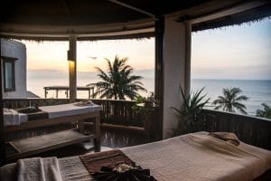 Intéireur hôtel haut de gamme Bali avec espace spa pour se détendre