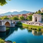 découvrez les incontournables de skopje, la capitale vibrante de la macédoine. explorez ses monuments emblématiques, goûtez à sa cuisine savoureuse et plongez dans son histoire fascinante. un guide essentiel pour profiter pleinement de votre visite à skopje.