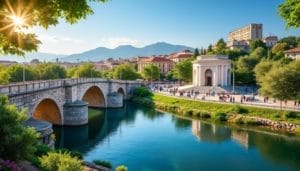 découvrez les incontournables de skopje, la capitale vibrante de la macédoine. explorez ses monuments emblématiques, goûtez à sa cuisine savoureuse et plongez dans son histoire fascinante. un guide essentiel pour profiter pleinement de votre visite à skopje.